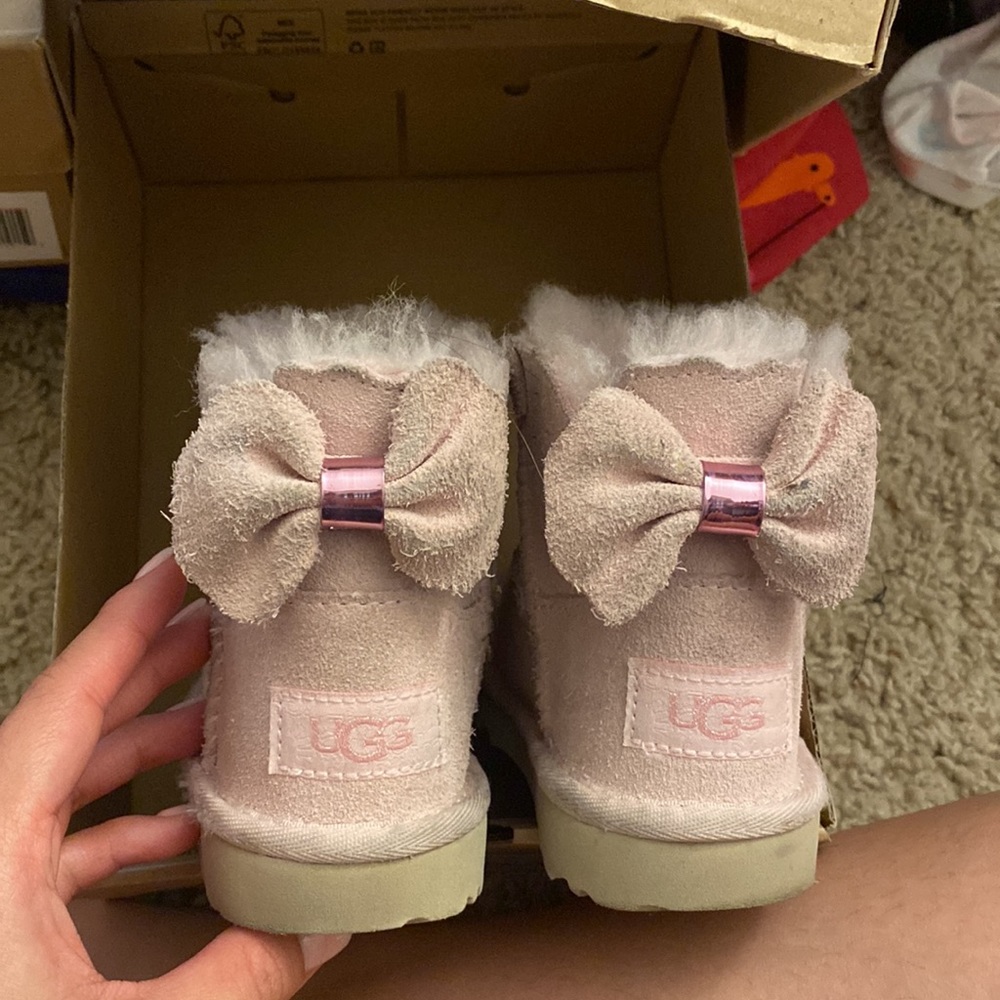Pink star ugg - Picture 3 of 4